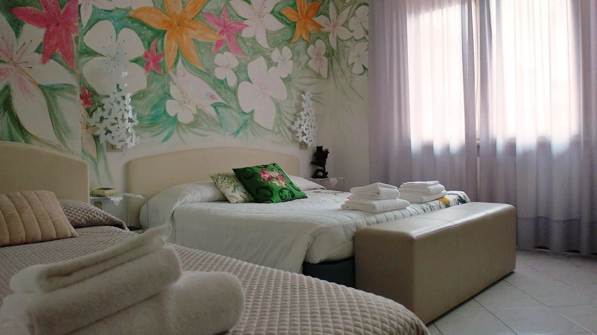 Hotel Julia Llido Degli Estensi