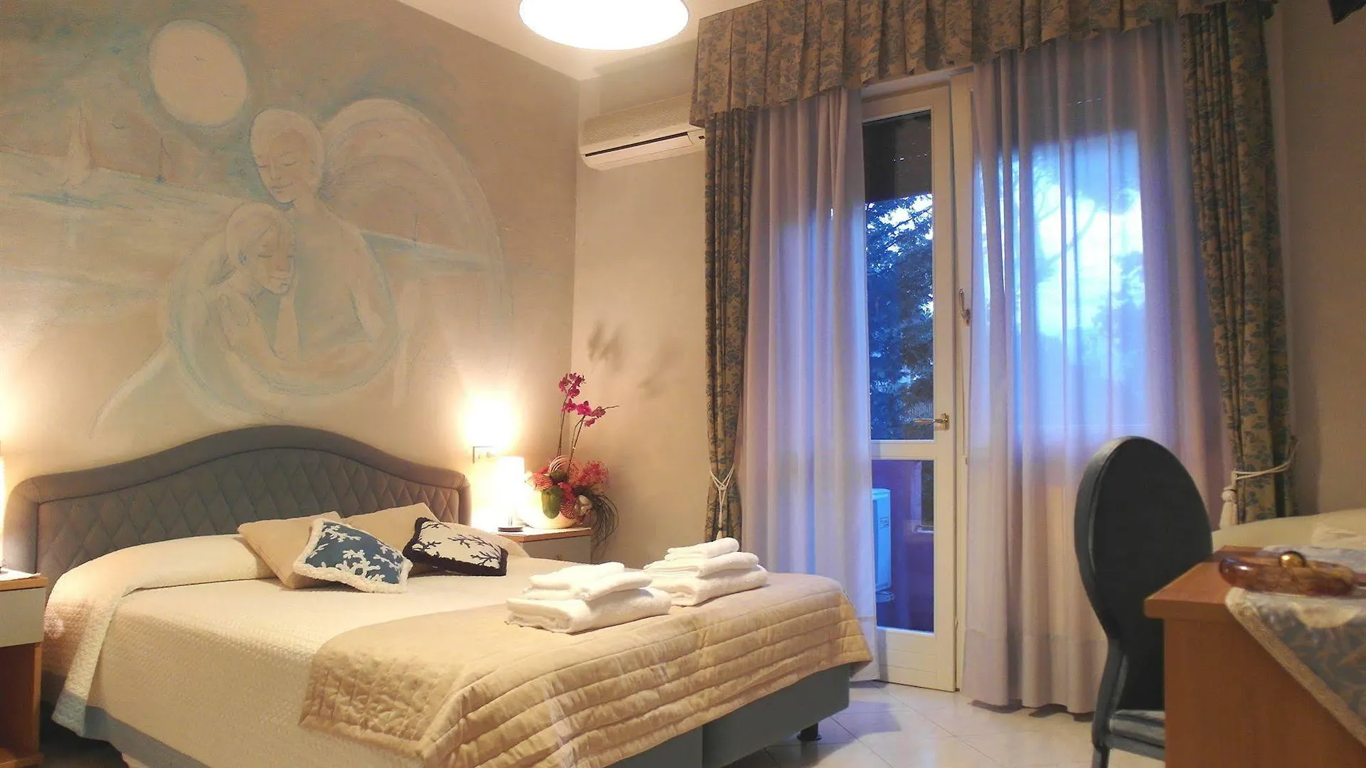 Hotel Julia Llido Degli Estensi