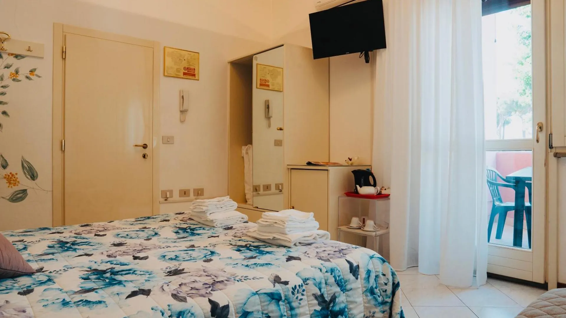 Hotel Julia Llido Degli Estensi Italie