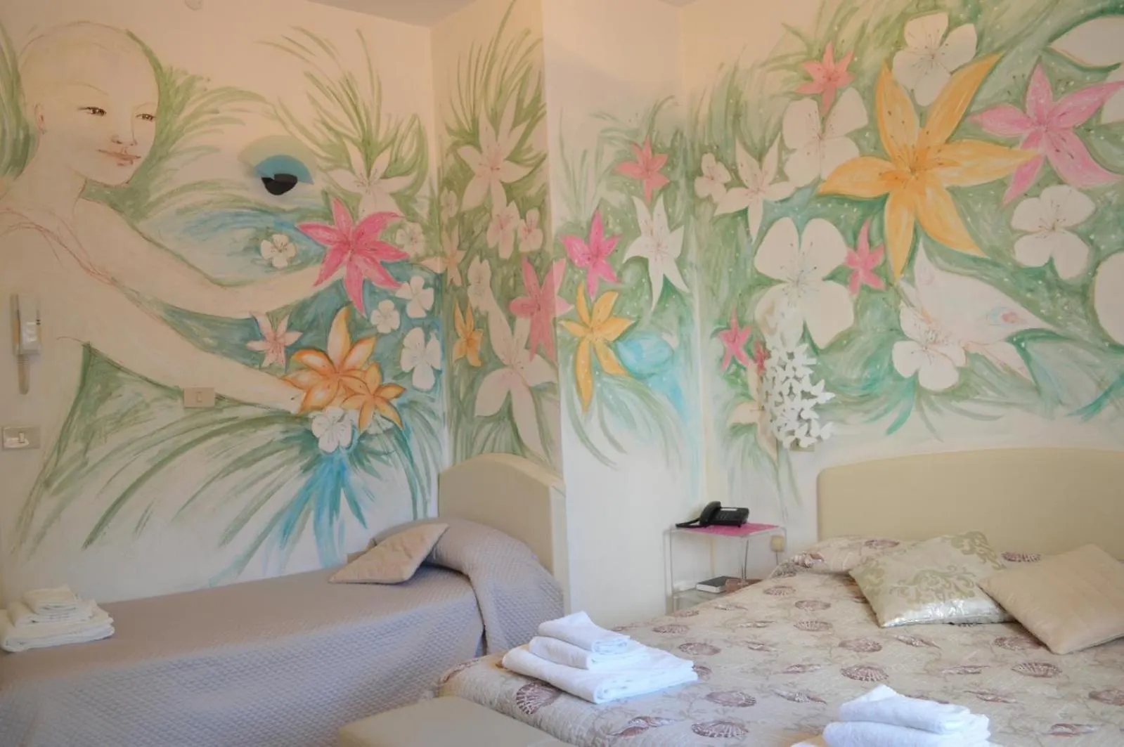 Hotel Julia Llido Degli Estensi 3*,